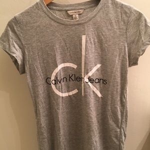 Calvin Klein T shirt